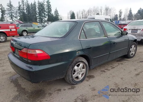 1999 Honda Accord Ex V6 z USA, uszkodzony, nr VIN 1HGCG165XXA017654